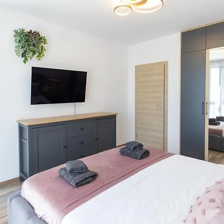 Azur Pearl By Rv Apartmán Saints Constantine and Helena